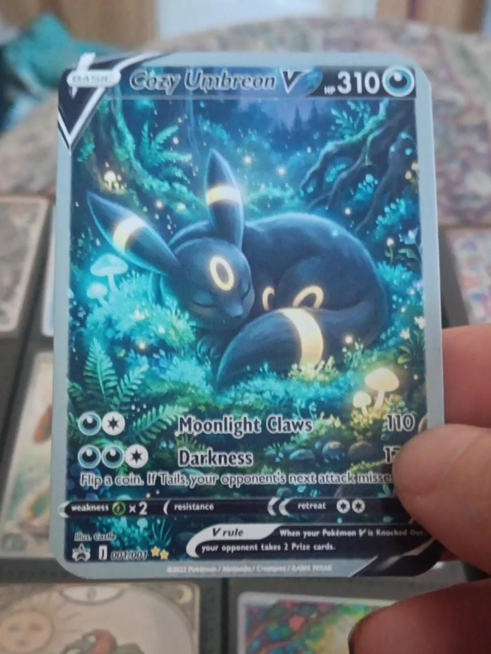 Umbreon V Pokémon TCG Card - Blue/Black Moonlight Art